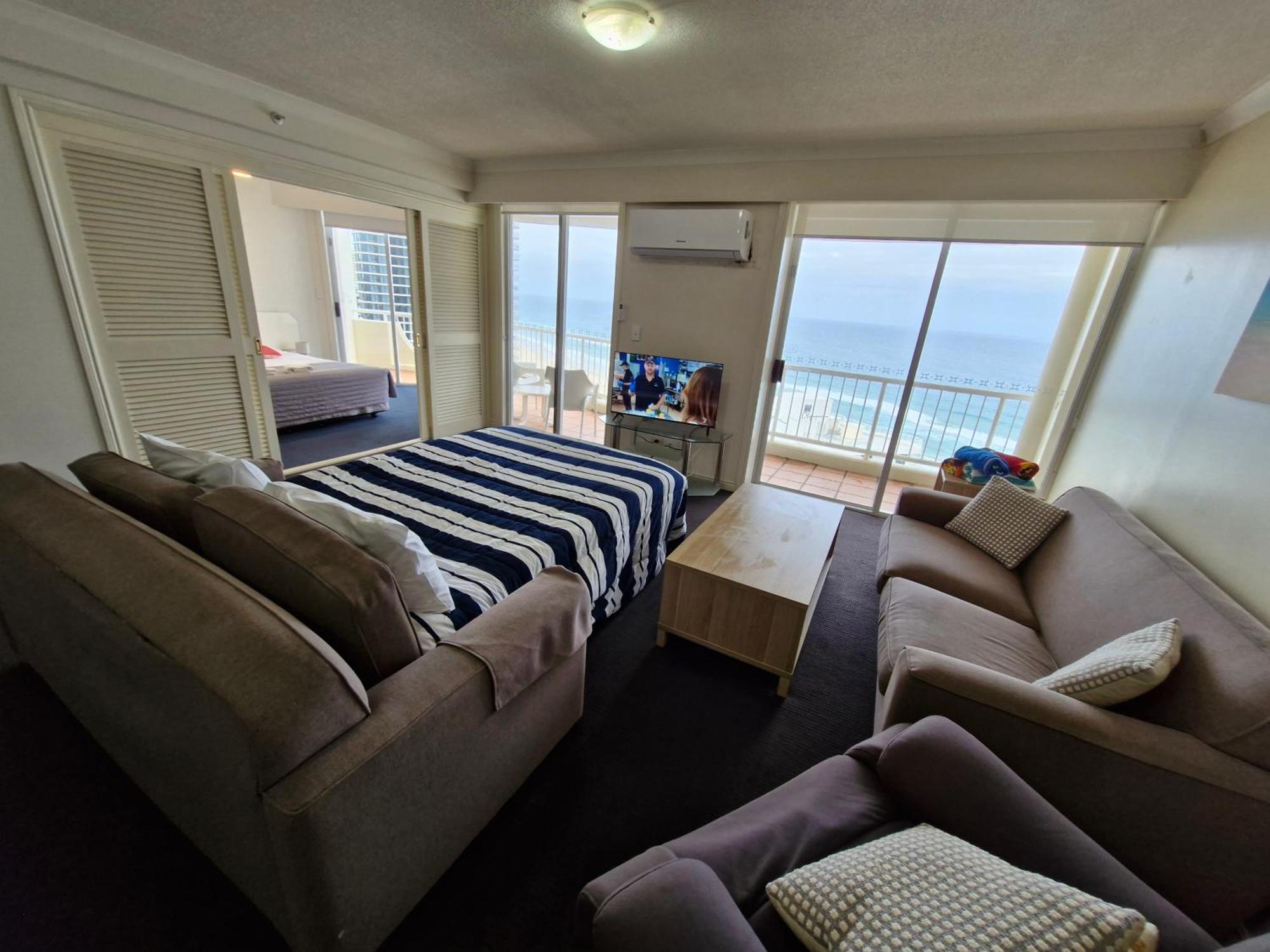 Apr Private Suites Moroccan By The Beach Gold Coast Habitación foto