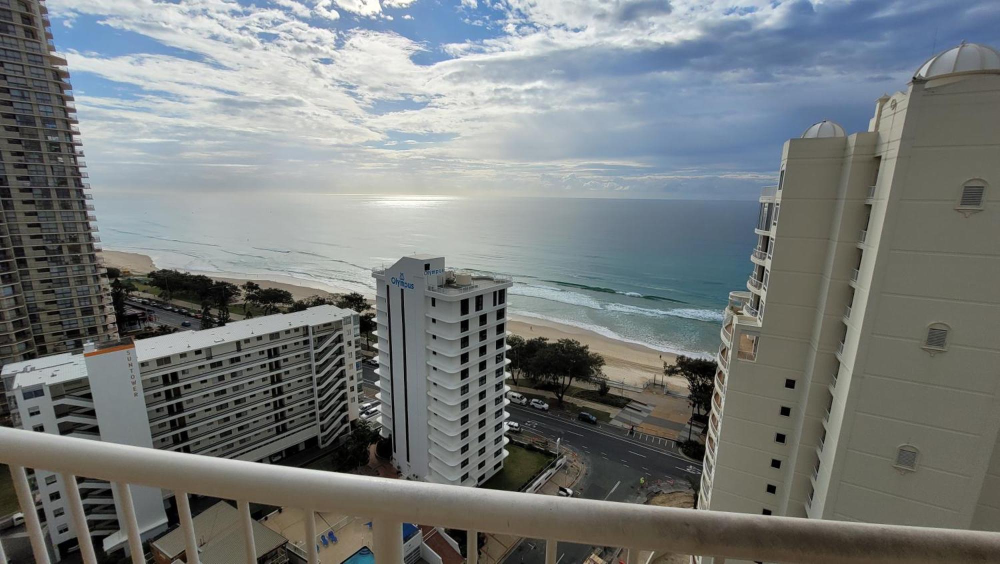 Apr Private Suites Moroccan By The Beach Gold Coast Habitación foto